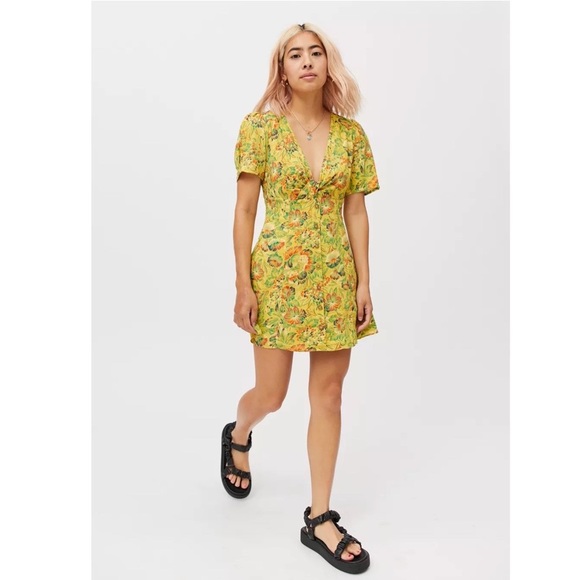 UO Bettie Twist-Front Mini Dress - Picture 2 of 8